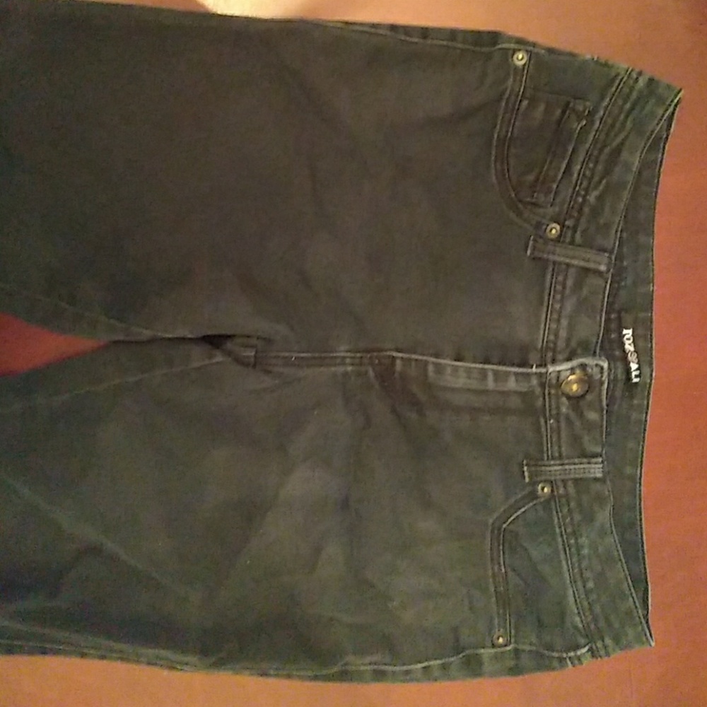 Black skinny jeans